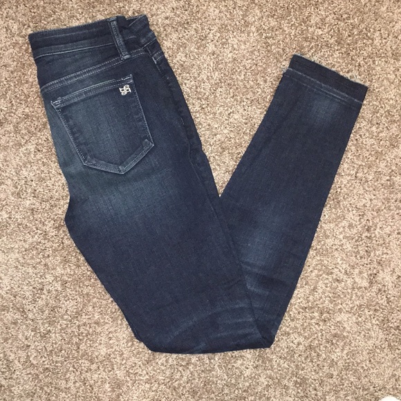 Mid Rise Bebe Jeans - Picture 2 of 8